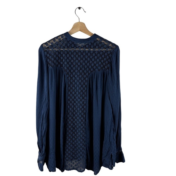 FREE PEOPLE The Best Blouse Navy Crochet Long Sleeve Top Medium New - Picture 5 of 12